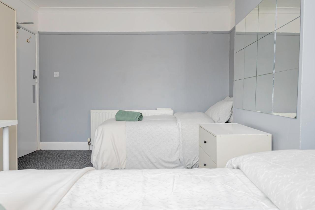 Shirley House 4, Guest House, Self Catering, Self Check In With Smart Locks, Use Of Fully Equipped Kitchen, Close To City Centre, Ideal For Longer Stays, Excellent Transport Links Southampton Exterior foto